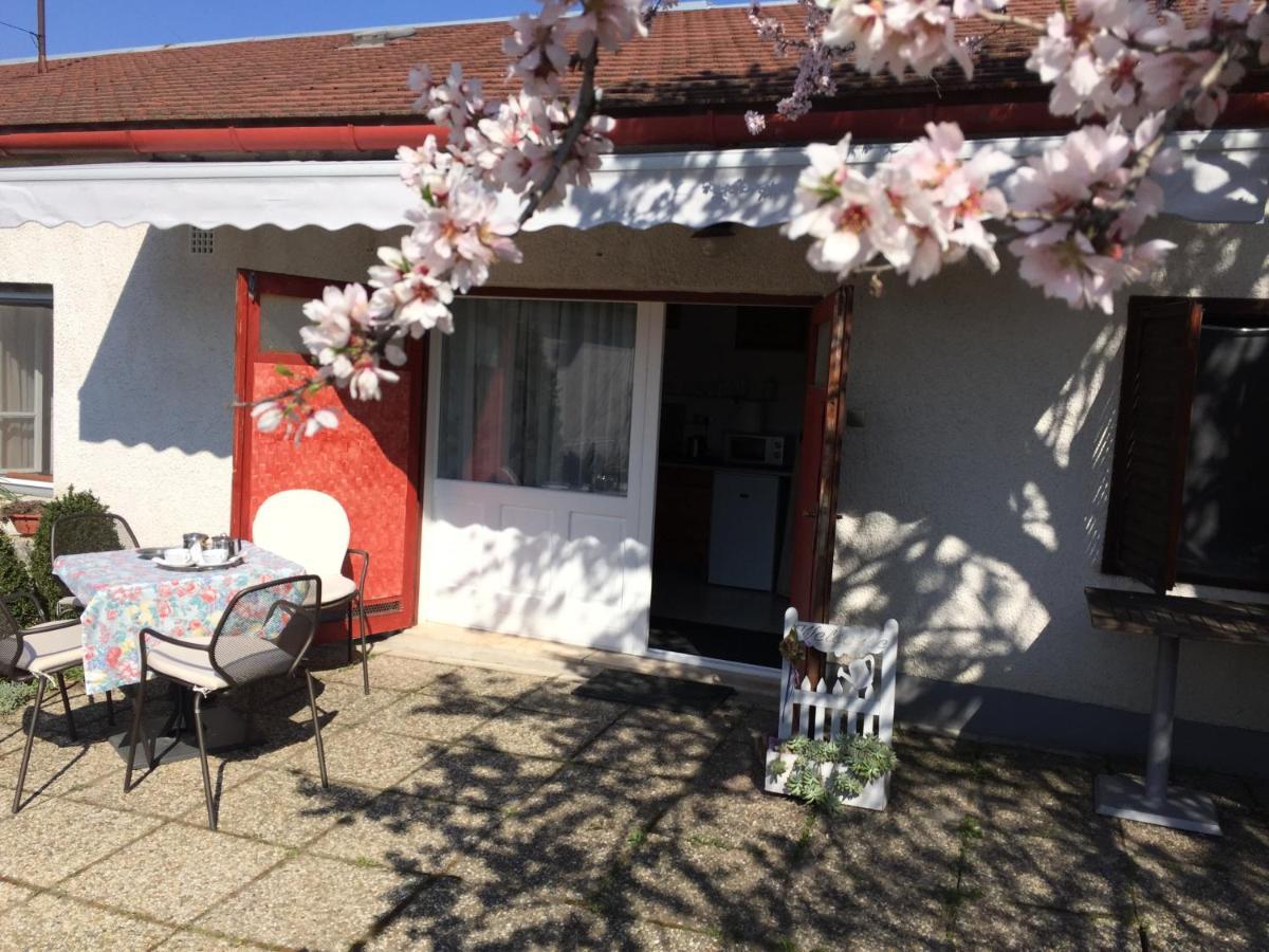 Mandula Haz Hotel Veszprém Exterior photo