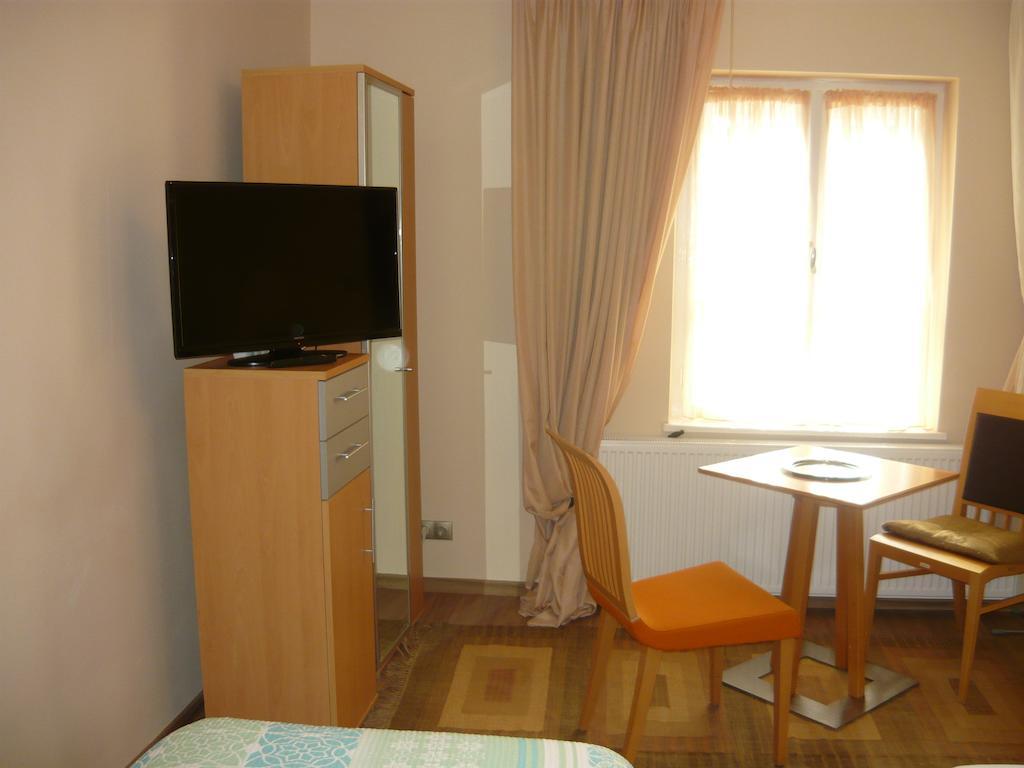 Mandula Haz Hotel Veszprém Room photo